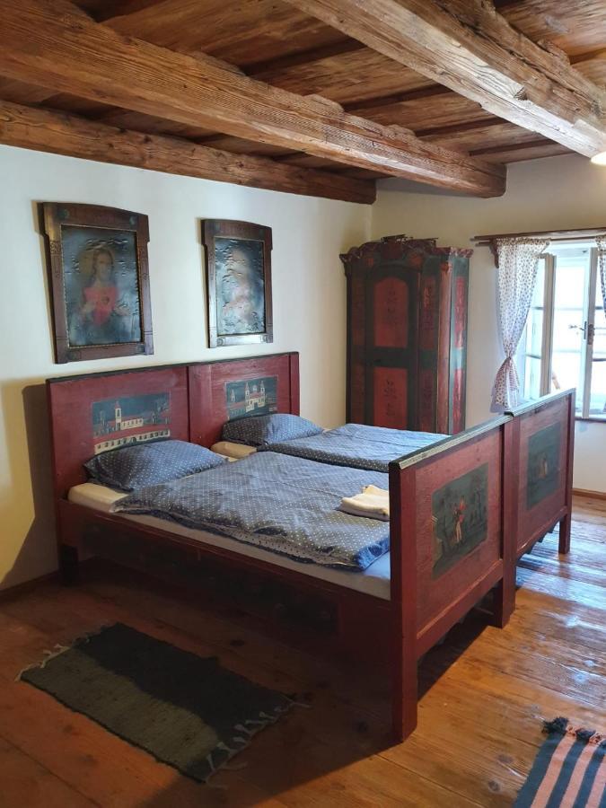 Ferienwohnung Stramberk V Kute Exterior foto