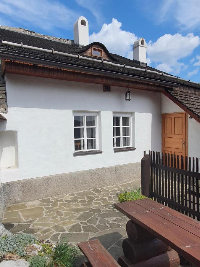 Ferienwohnung Stramberk V Kute Exterior foto